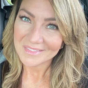 Meet your Posher, Teresa